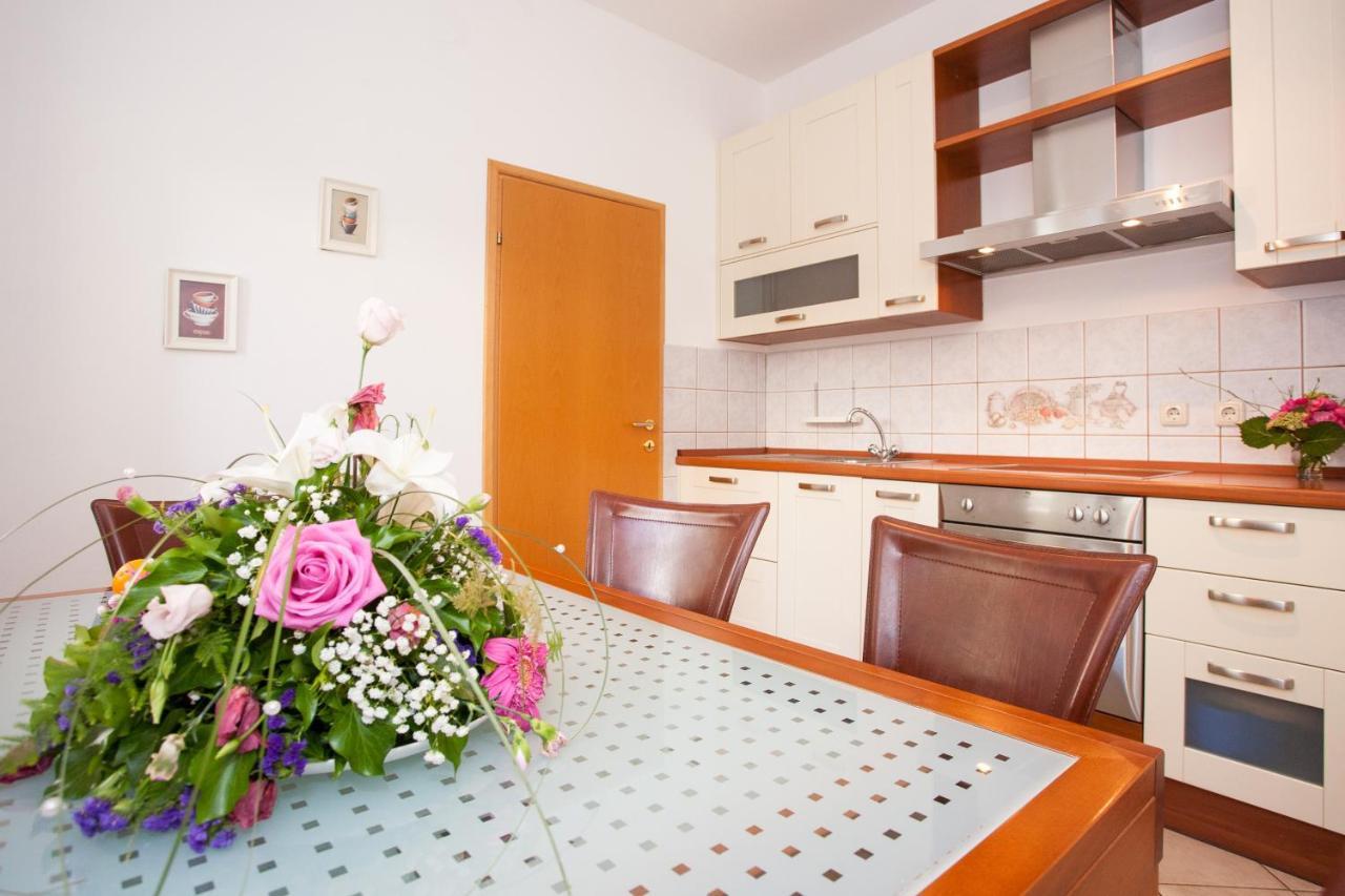 Apartments Dino Krk Town Kültér fotó